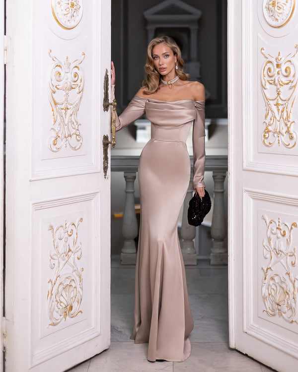 Luneria Gown