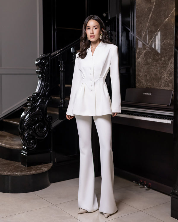 Averin Suit