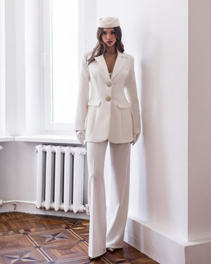 Almira Suit