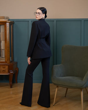 Averin Suit