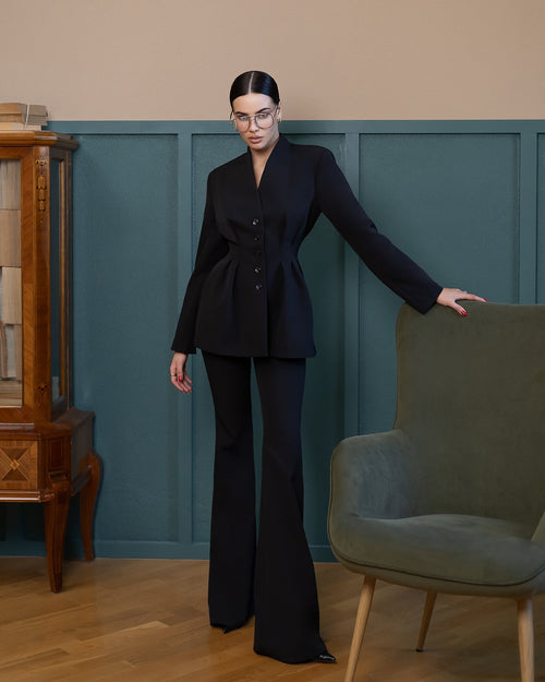 Averin Suit