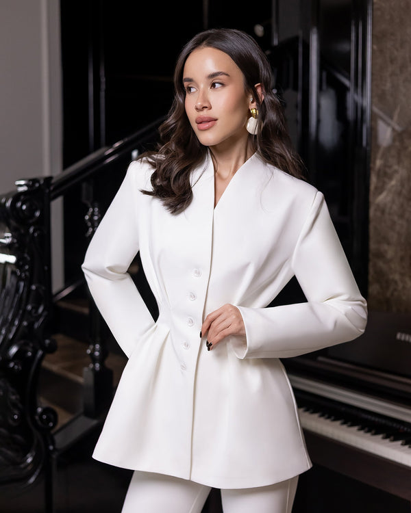 Averin Suit