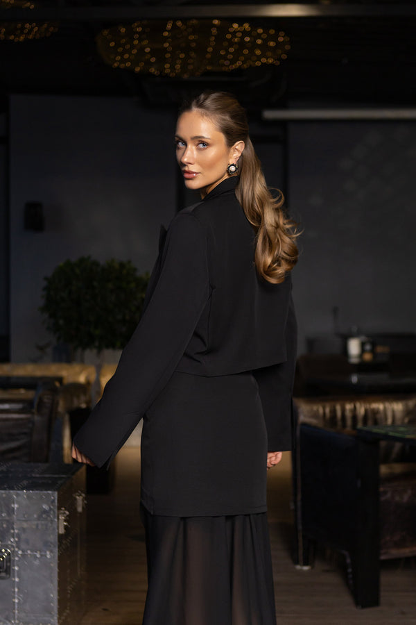 Arcelia Suit