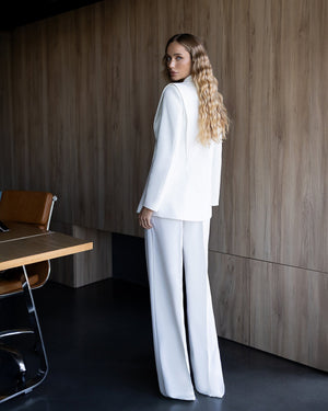 Evelisse Suit