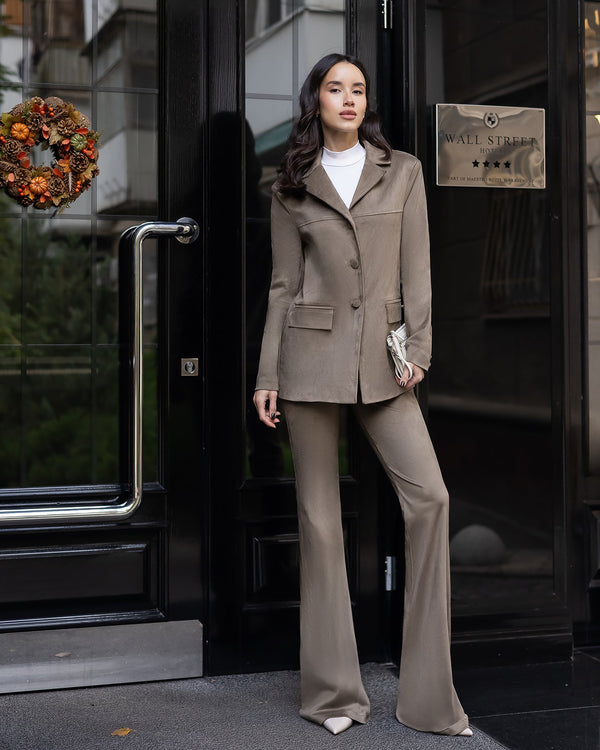 Melior Suit