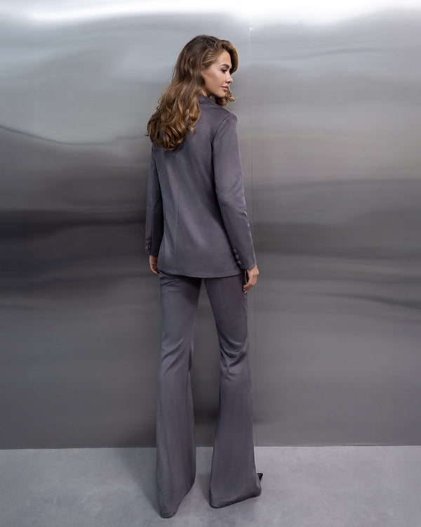 Melior Suit
