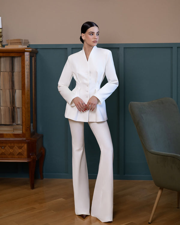 Averin Suit