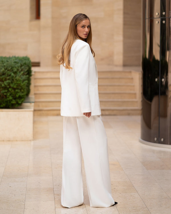 Alessia Suit