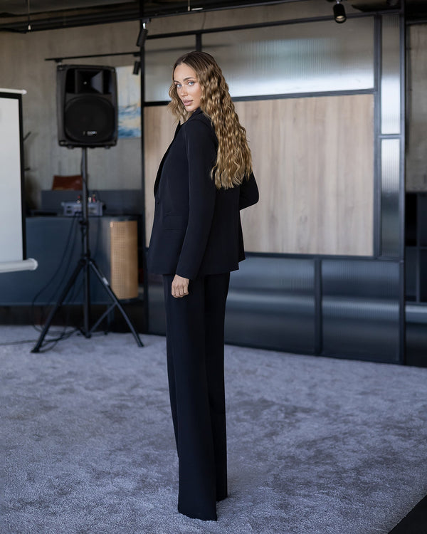 Orielle Suit