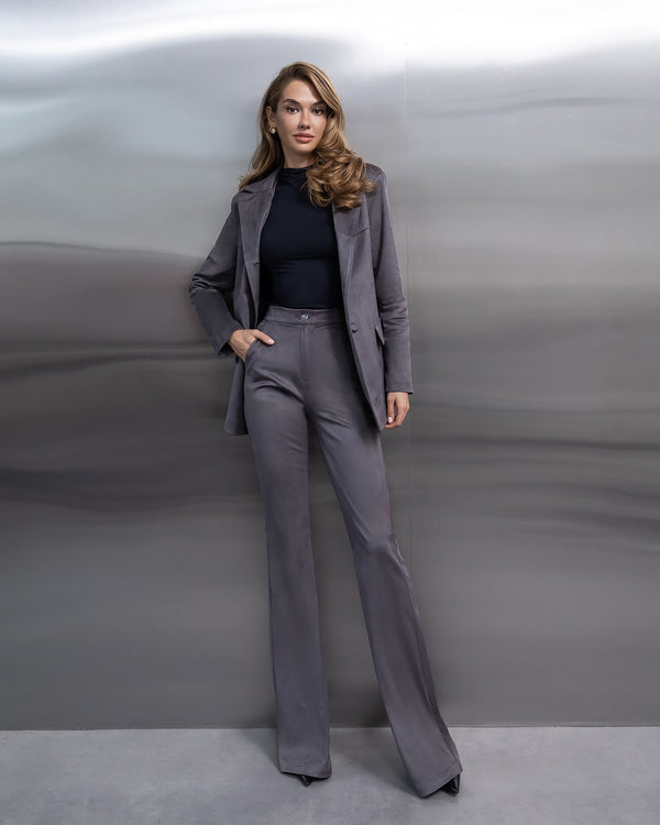 Melior Suit