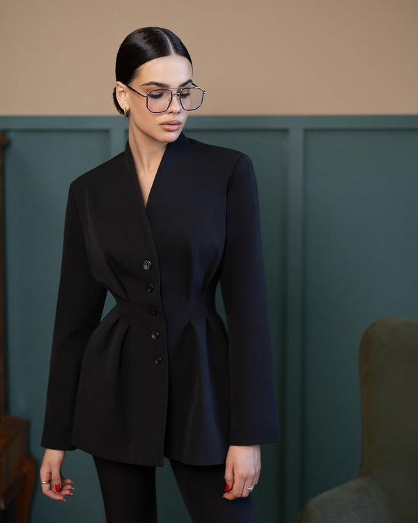 Averin Suit