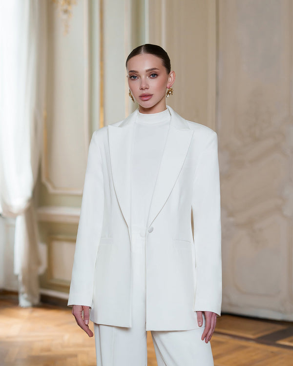 Alessia Suit